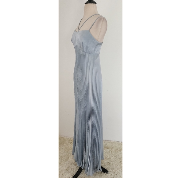 Vintage Steppin' Out Icy Blue Accordian Pleat Evening Gown - Picture 2 of 8